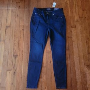 NWT Torrid Bombshell Skinny Dark Blue Wash Premium Denim